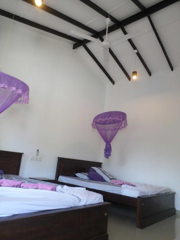 Romana Rest Kataragama Luaran gambar