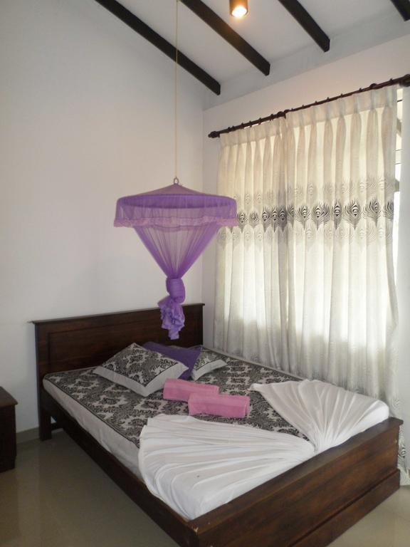 Romana Rest Kataragama Luaran gambar