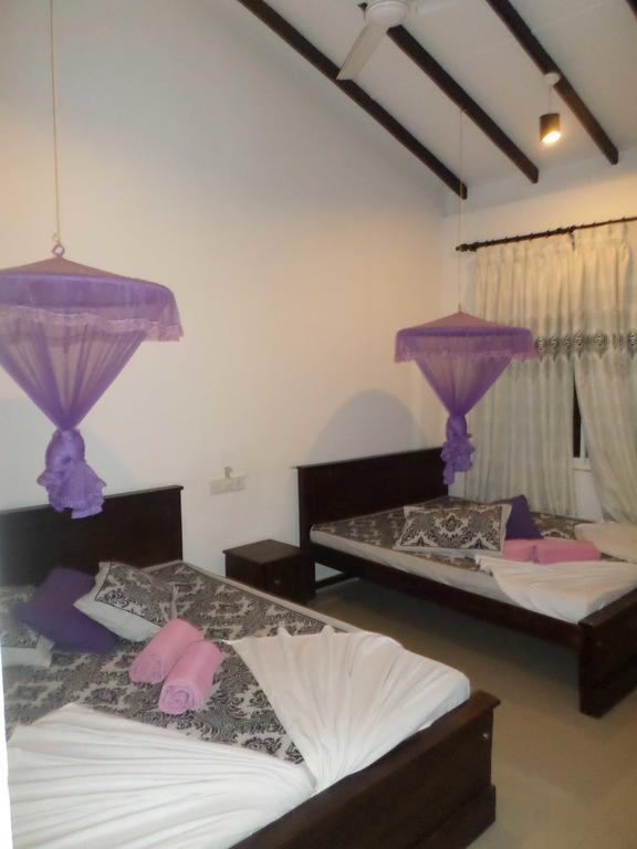 Romana Rest Kataragama Luaran gambar